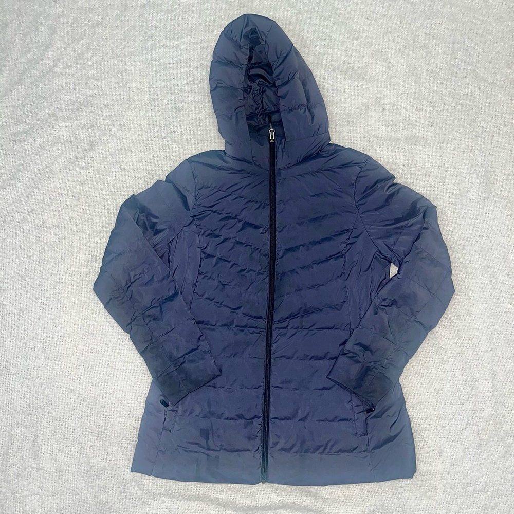 Fitted winter puffer jacket